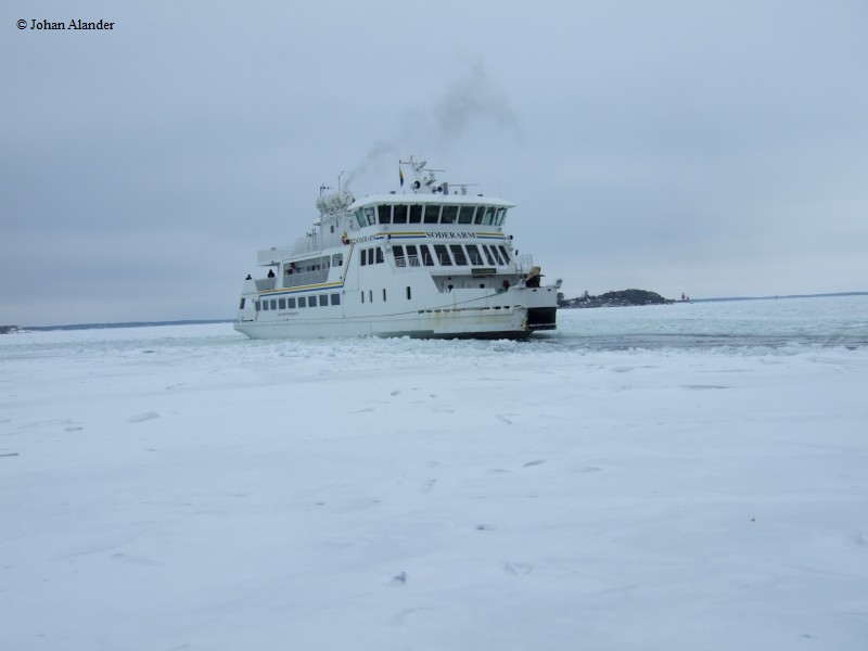 Skärgårdsfärjan ut